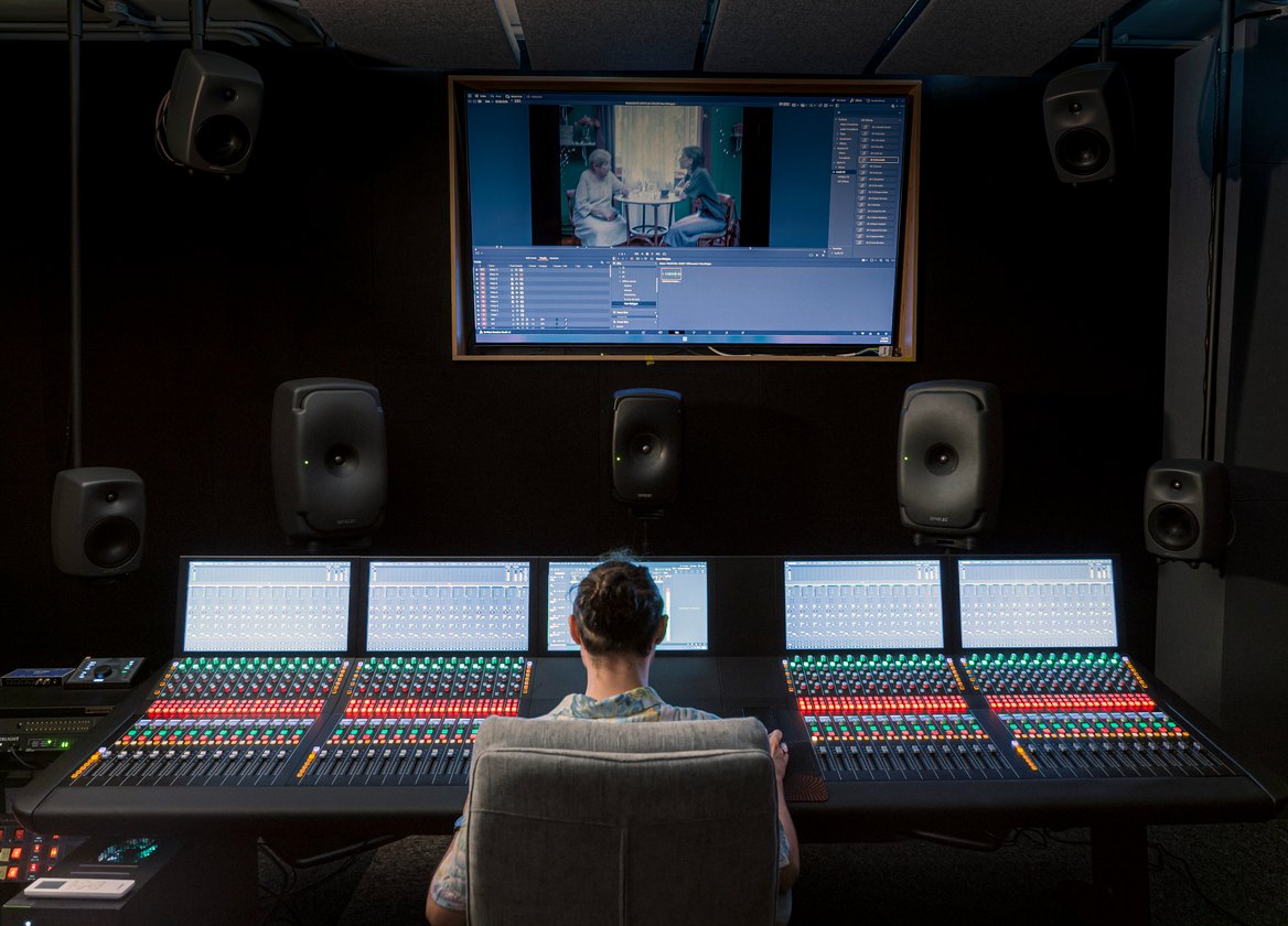 Sound mixing to picture at the LUNO studio